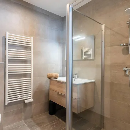 **charmette: Duplex 4 Pieces, 8 Pers, 3 Ch, Parking Souterrain, Balcon** - Fr-1-291-883 Lejlighed